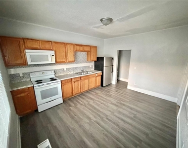4700 10th Avenue S - Photo Thumbnail 12