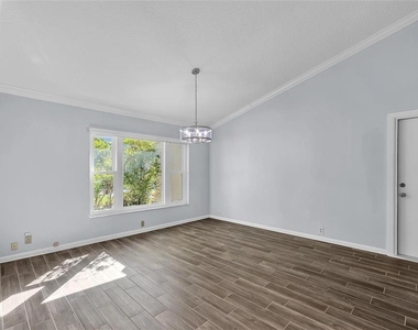 1702 Horseshoe Drive - Photo Thumbnail 4