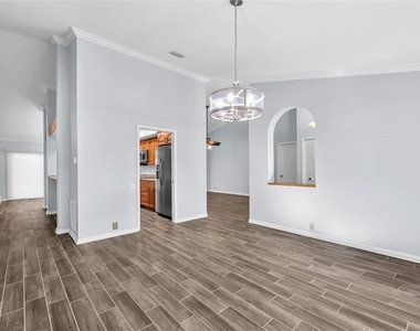 1702 Horseshoe Drive - Photo Thumbnail 3