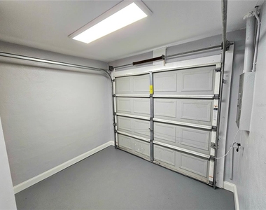 2668 Megan Court - Photo Thumbnail 17
