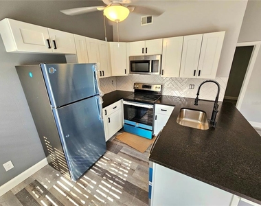 2668 Megan Court - Photo Thumbnail 6