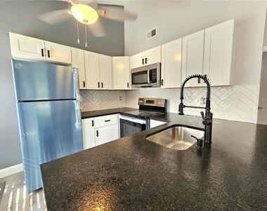 2668 Megan Court - Photo Thumbnail 5