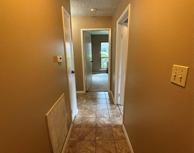 15702 Oxenford Drive - Photo Thumbnail 18