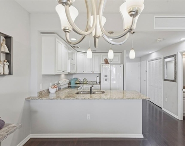 1 Beach Drive Se - Photo Thumbnail 8