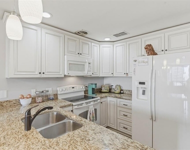 1 Beach Drive Se - Photo Thumbnail 9