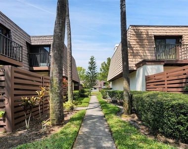 15217 W Pond Woods Drive - Photo Thumbnail 50