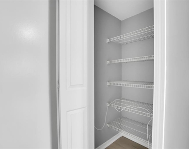 15217 W Pond Woods Drive - Photo Thumbnail 13