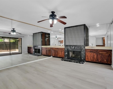 15217 W Pond Woods Drive - Photo Thumbnail 4