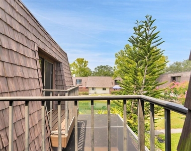 15217 W Pond Woods Drive - Photo Thumbnail 23