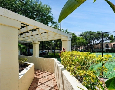 15217 W Pond Woods Drive - Photo Thumbnail 59