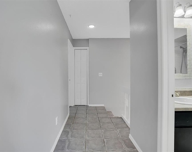 15217 W Pond Woods Drive - Photo Thumbnail 29