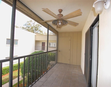 3300 Fox Chase Circle N - Photo Thumbnail 14