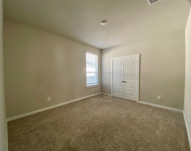 28503 Hannahs Harbor Lane - Photo Thumbnail 17