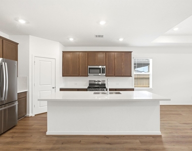 9723 Avalon View Drive - Photo Thumbnail 5
