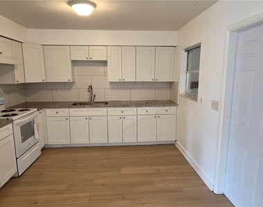 410 S Oakwood Avenue - Photo Thumbnail 5