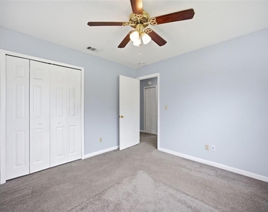 5412 N 48th Street - Photo Thumbnail 22