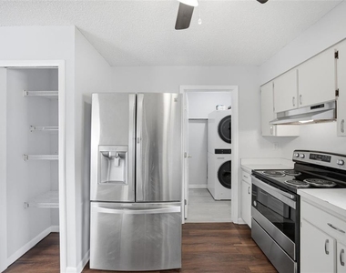 5412 N 48th Street - Photo Thumbnail 13