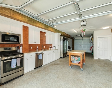 9680 Airways Lane - Photo Thumbnail 41