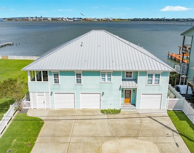 9680 Airways Lane - Photo Thumbnail 3