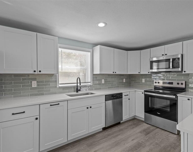 1682 Wilmar Avenue - Photo Thumbnail 18