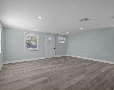 1682 Wilmar Avenue - Photo Thumbnail 2