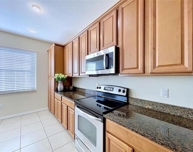 10144 Arbor Run Drive - Photo Thumbnail 23