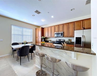 10144 Arbor Run Drive - Photo Thumbnail 15