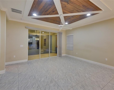 7408 Ridgelake Circle - Photo Thumbnail 20