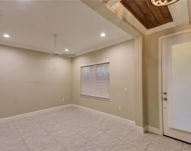 7408 Ridgelake Circle - Photo Thumbnail 5