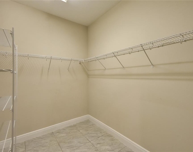 7408 Ridgelake Circle - Photo Thumbnail 26