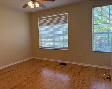 3146 Bayshore Oaks Drive - Photo Thumbnail 11