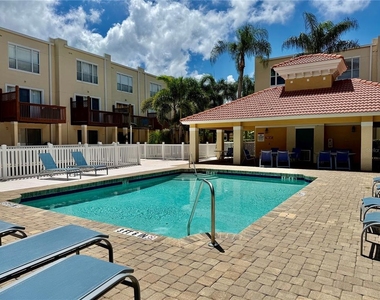 3146 Bayshore Oaks Drive - Photo Thumbnail 14