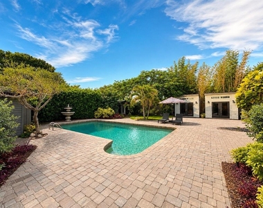4535 9th Avenue N - Photo Thumbnail 2