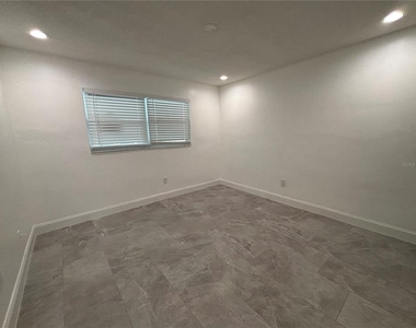 674 Heritage Lane - Photo Thumbnail 15