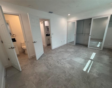 674 Heritage Lane - Photo Thumbnail 11