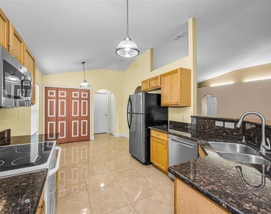 17029 Torvest Court - Photo Thumbnail 11