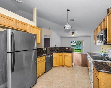 17029 Torvest Court - Photo Thumbnail 12