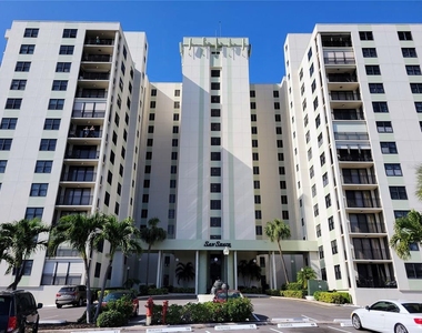 3820 Gulf Boulevard - Photo Thumbnail 31