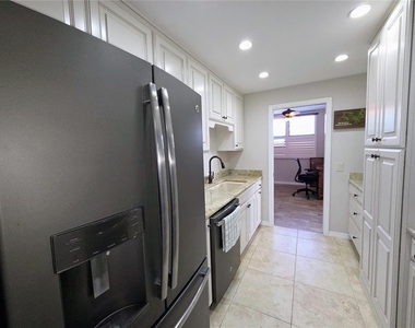 3820 Gulf Boulevard - Photo Thumbnail 12