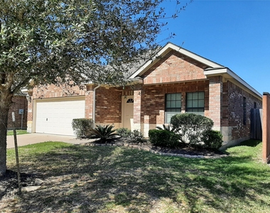 23322 E Pine Ivy Lane - Photo Thumbnail 1