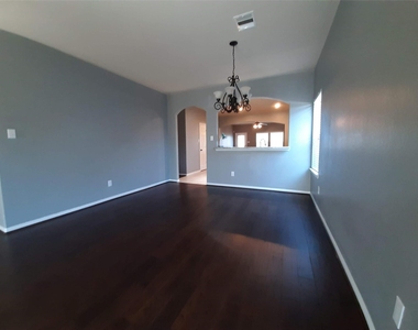 23322 E Pine Ivy Lane - Photo Thumbnail 5