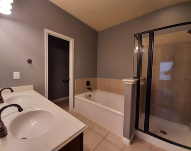 23322 E Pine Ivy Lane - Photo Thumbnail 28