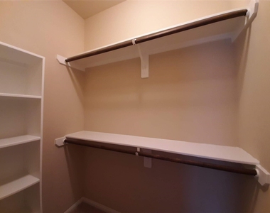 23322 E Pine Ivy Lane - Photo Thumbnail 19