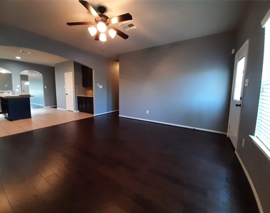 23322 E Pine Ivy Lane - Photo Thumbnail 14
