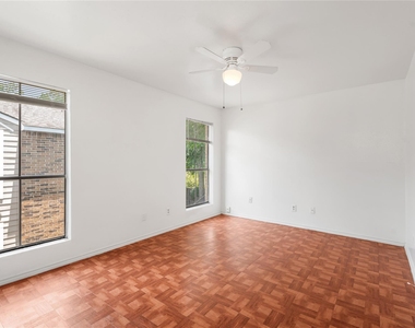 7200 W T C Jester Boulevard - Photo Thumbnail 6