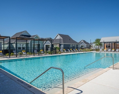 10503 Peek Road - Photo Thumbnail 8