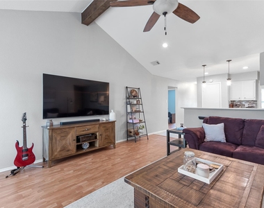 105 Sweetgum Street - Photo Thumbnail 7