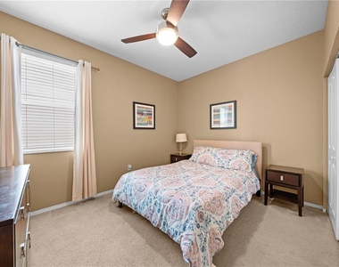 4704 Ruby Red Lane - Photo Thumbnail 17