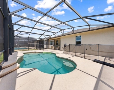 4704 Ruby Red Lane - Photo Thumbnail 47
