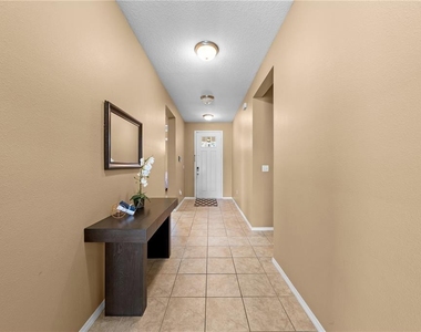 4704 Ruby Red Lane - Photo Thumbnail 19